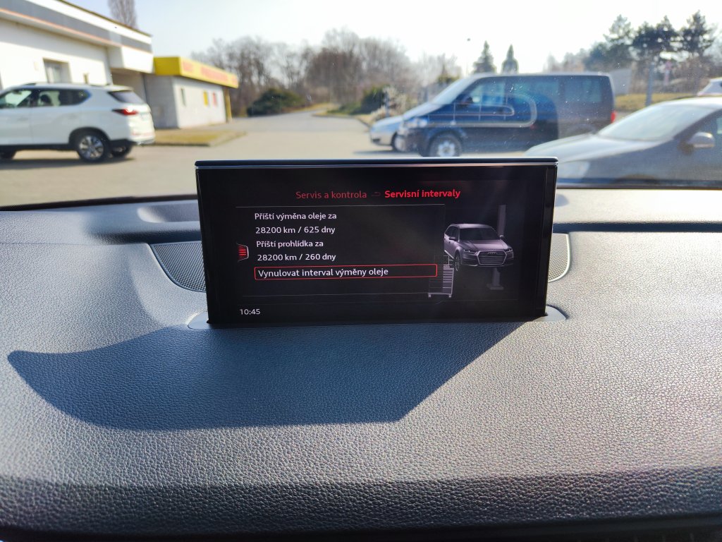 Audi Q7 S line 3.0TDI q.200kW 8AT 7míst,ČR,DPH,TZ,2x Kola