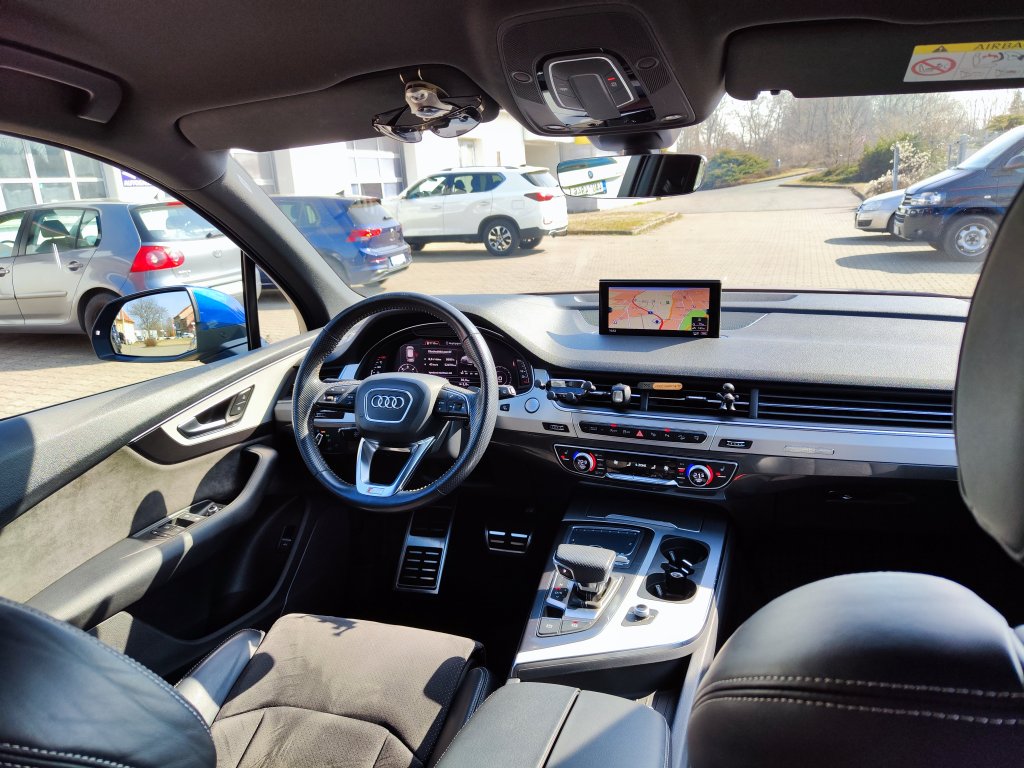 Audi Q7 S line 3.0TDI q.200kW 8AT 7míst,ČR,DPH,TZ,2x Kola