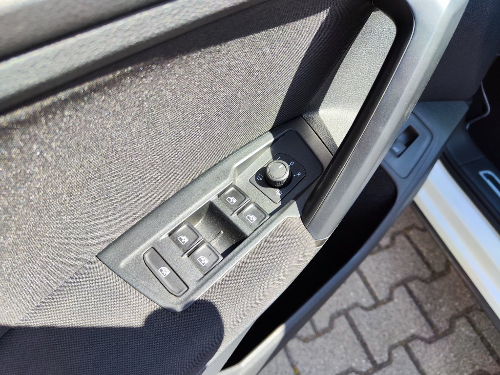 VW TIGUAN Maraton Edition 2.0 TDI 110 kW 4M 7DSG,ČR,DPH,Pův.lak,2xKola,TZ