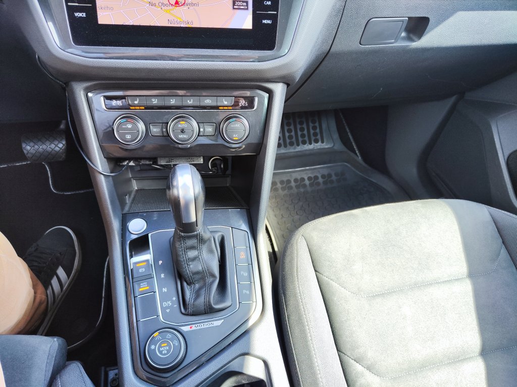 VW TIGUAN Maraton Edition 2.0 TDI 110 kW 4M 7DSG,ČR,DPH,Pův.lak,2xKola,TZ