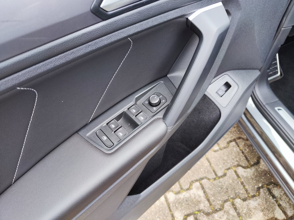 VW TIGUAN HL R-Line 2.0TSI 169kW 4M 7DSG,ČR,1.MAJITEL,DPH,2xKola,jen59tkm