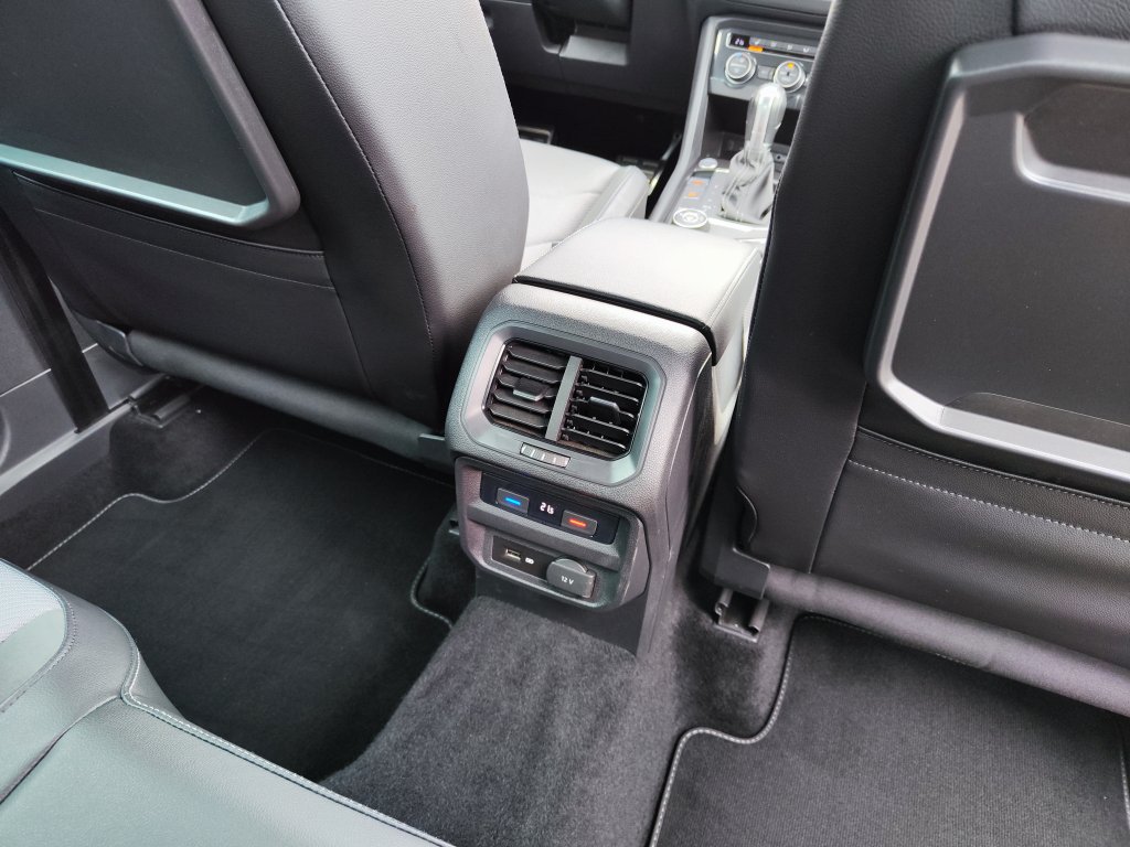 VW TIGUAN HL R-Line 2.0TSI 169kW 4M 7DSG,ČR,1.MAJITEL,DPH,2xKola,jen59tkm