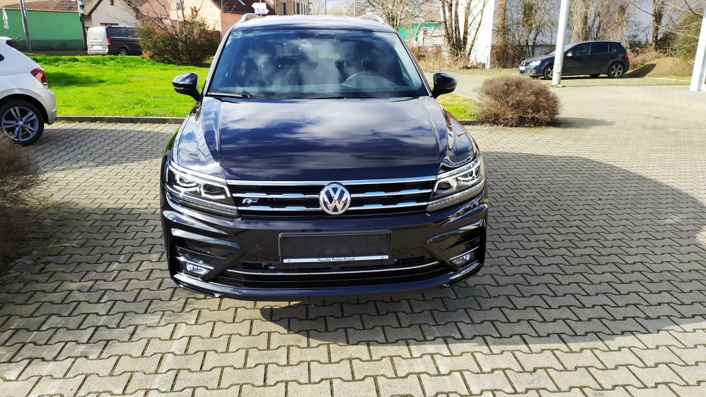 VW Tiguan ALLSPACE HL R-LINE 2.0 TDI 176kW 4M 7DSG,ČR,1.M.,DPH,2xKola