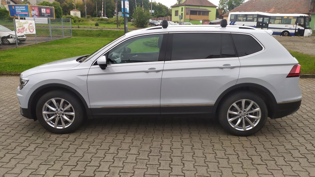 VW Tiguan ALLSPACE Highline 2.0 TDI 110 kW 7DSG, ČR,1.Majitel, Pův.lak