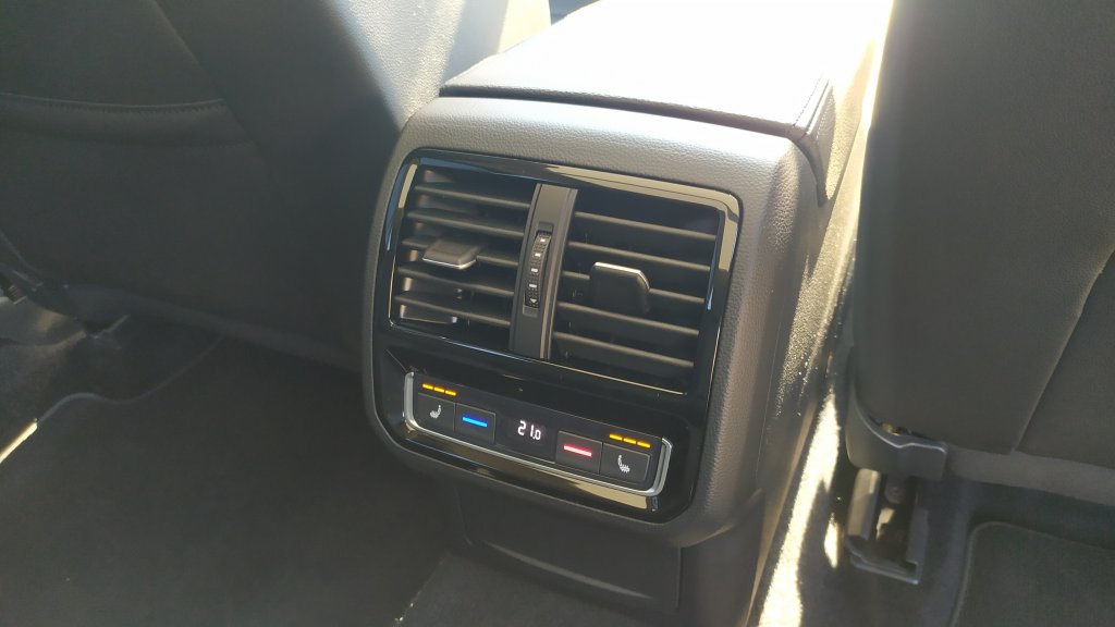 VW PASSAT Alltrack 2.0 TDI 176 kW 4M 7DSG,ČR,Pův.lak!Stav nového vozu!DPH