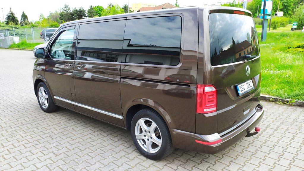VW MULTIVAN Highline 2.0 TDI 110kW 4M 7DSG,ČR,1.MAJITEL +Spací Vestavba