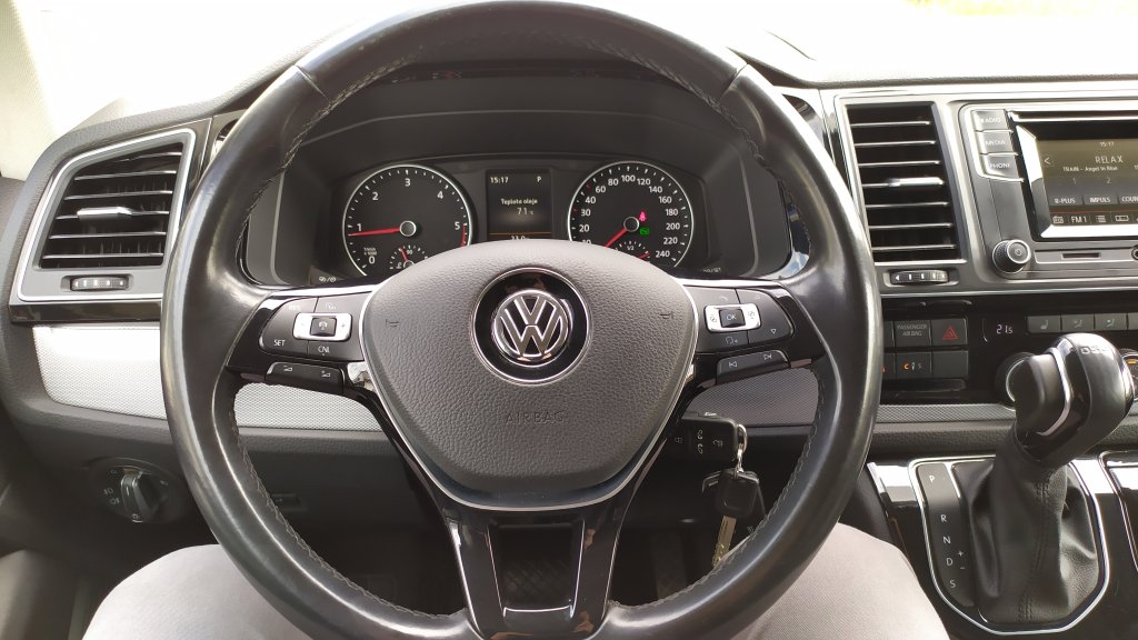 VW MULTIVAN Highline 2.0 TDI 110kW 4M 7DSG,ČR,1.MAJITEL +Spací Vestavba
