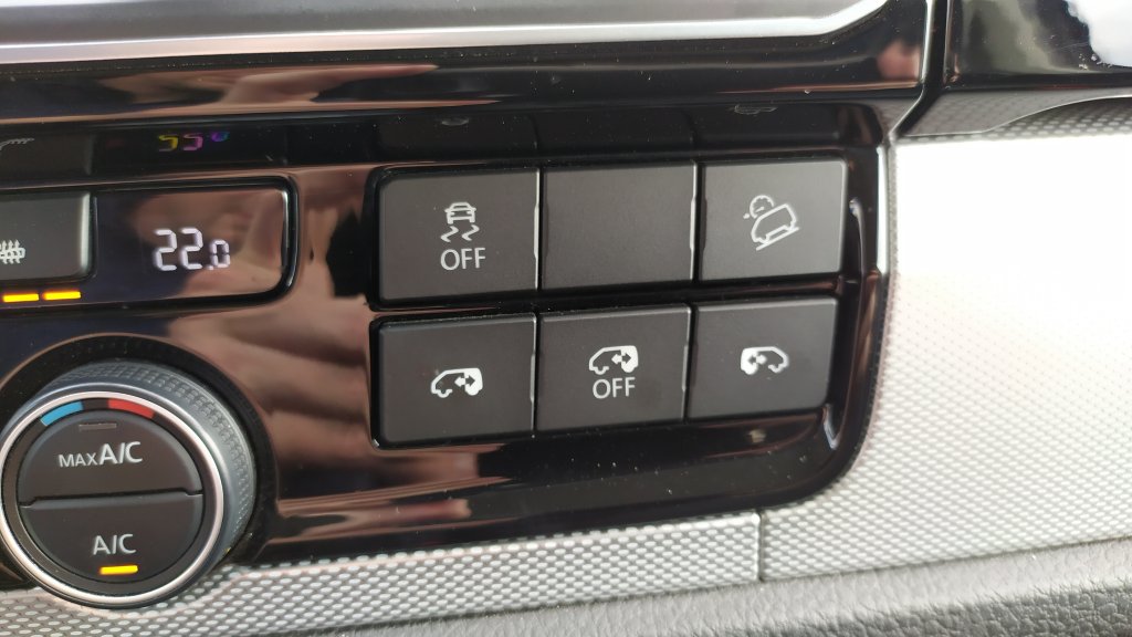 VW MULTIVAN Highline 2.0 TDI 110kW 4M 7DSG,ČR,1.MAJITEL +Spací Vestavba