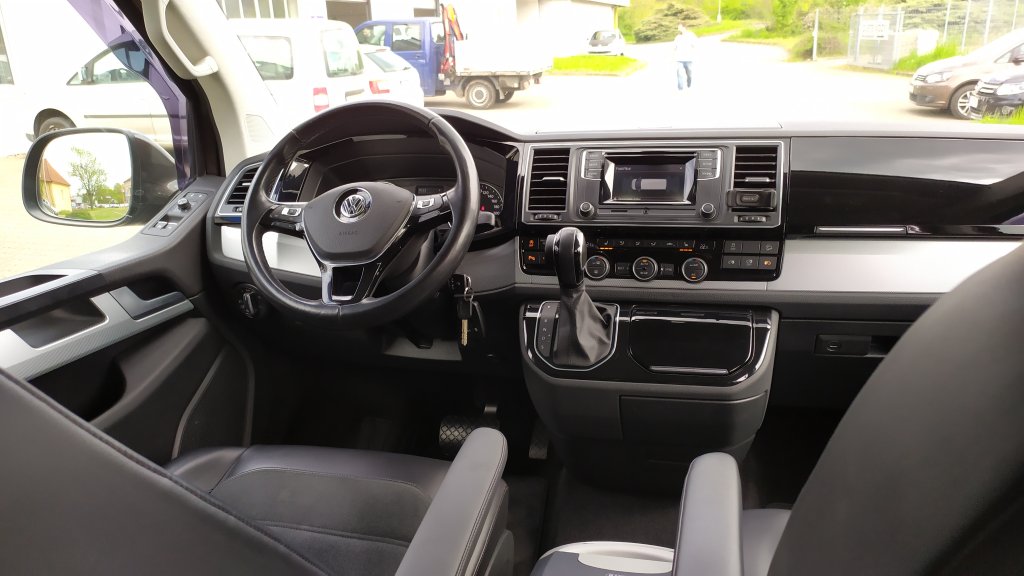 VW MULTIVAN Highline 2.0 TDI 110kW 4M 7DSG,ČR,1.MAJITEL +Spací Vestavba