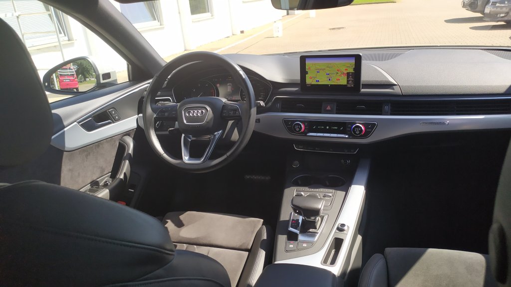 Audi A4 ALLROAD 3.0 TDI V6 quattro S tronic,ČR,1.M.,DPH,jen 78 tis.km!
