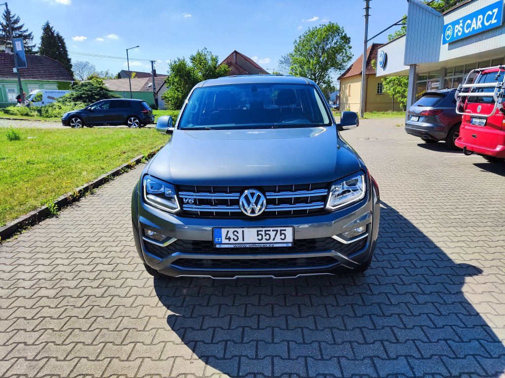 VW AMAROK Highline V6 3.0 TDI 150 kW 4M 8AT,ČR,1.M,jen 33 tkm!TZ,LED