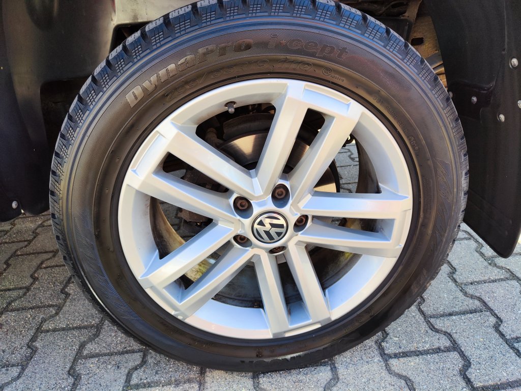 VW AMAROK Highline V6 3.0 TDI 150 kW 4M 8AT,ČR,1.M,jen 33 tkm!TZ,LED