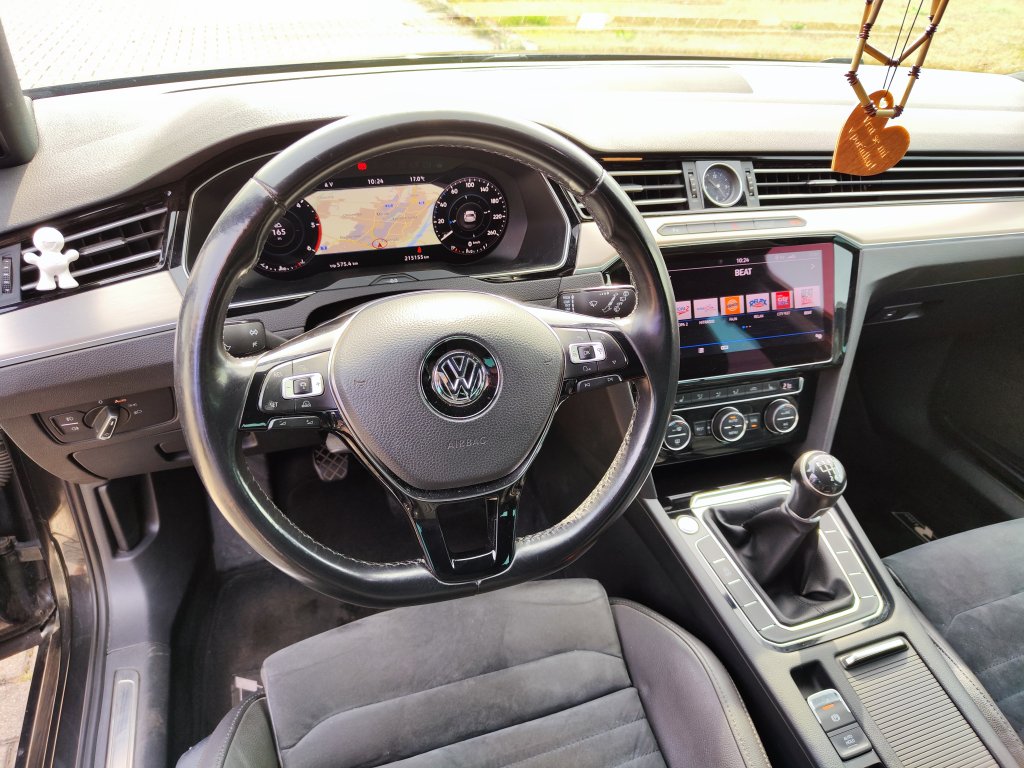 VW PASSAT VARIANT HL R-LINE 2.0 TDI 110 kW 6st.Manuál,TZ,2x Kola,DPH