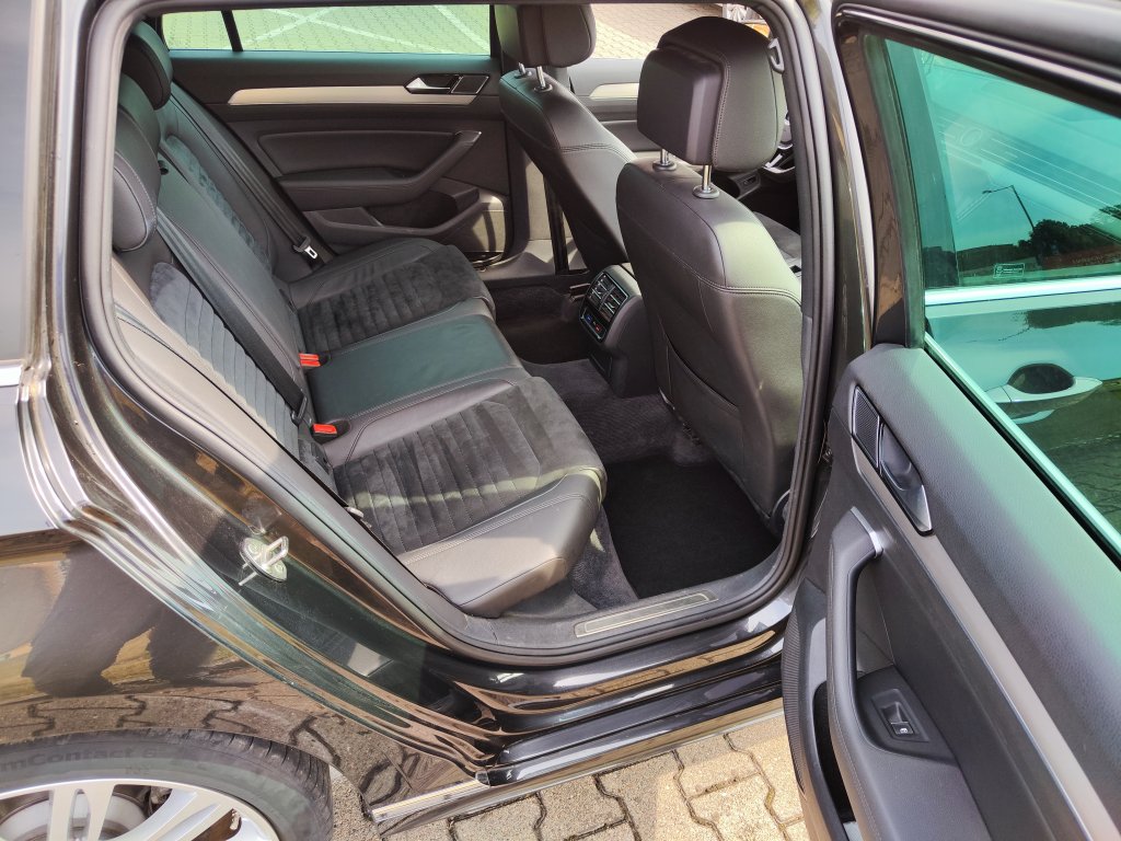 VW PASSAT VARIANT HL R-LINE 2.0 TDI 110 kW 6st.Manuál,TZ,2x Kola,DPH