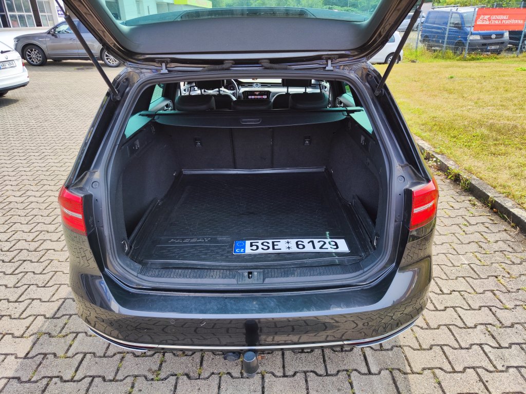 VW PASSAT VARIANT HL R-LINE 2.0 TDI 110 kW 6st.Manuál,TZ,2x Kola,DPH