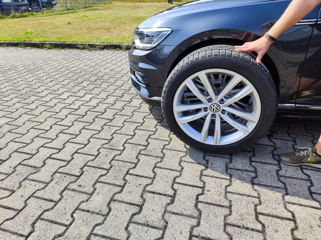 VW PASSAT VARIANT HL R-LINE 2.0 TDI 110 kW 6st.Manuál,TZ,2x Kola,DPH